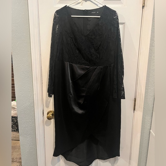 Lace dress with satin bottom - Picture 1 of 3